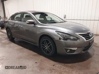 2015 Nissan Altima S with VIN 1N4AL3AP6FN394016, listed as a IAAI auction lot 41757696 with 173,042 mi miles and . Bid and sale history available at DreamBid. Image 1.