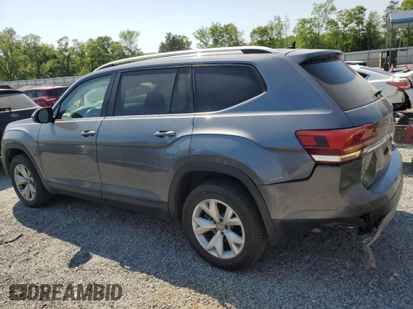 2018 Volkswagen Atlas SE with VIN 1V2CR2CA7JC563628, listed as a Copart auction lot 53817815 with 128,292 mi miles and Salvage title. Bid and sale history available at DreamBid. Image 2.