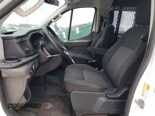 2023 Ford Transit Cargo with VIN 1FTBR1Y83PKA29926, listed as a Copart auction lot 83096634 with 22,496 mi miles and Clean Title. Bid and sale history available at DreamBid. Image 7.