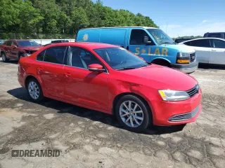 2013 Volkswagen Jetta SE z VIN 3VWDP7AJ3DM206880, wystawiony jako Copart lot #57966595 z przebiegiem 277 476 mil mil oraz Czysty tytuł • Clean title. Historia ofert i sprzedaży dostępna na DreamBid. Obrazek 4.