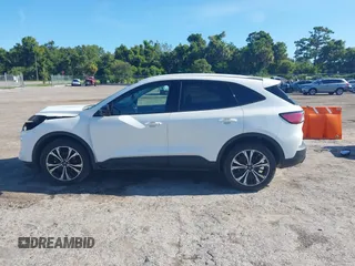 2022 Ford Escape SE z VIN 1FMCU0G64NUB84513, wystawiony jako IAAI lot #42579903 z przebiegiem 44 546 mil mil oraz . Historia ofert i sprzedaży dostępna na DreamBid. Obrazek 15.