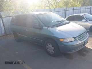 1999 Plymouth Voyager Grand SE z VIN 2P4GP44G1XR180660, wystawiony jako IAAI lot #42149571 z przebiegiem Nie podano mil oraz . Historia ofert i sprzedaży dostępna na DreamBid. Obrazek 1.