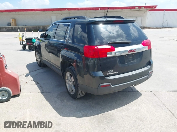 2013 GMC Terrain SLT z VIN 2GKALUEK2D6158550, wystawiony jako IAAI lot #42770145 z przebiegiem 159 689 mil mil oraz . Historia ofert i sprzedaży dostępna na DreamBid. Obrazek 3.