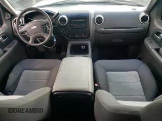 2003 Ford Expedition Special Service z VIN 1FMPU16L63LC45698, wystawiony jako Copart lot #70058684 z przebiegiem 163 798 mil mil oraz Szkoda całkowita • Salvage title. Historia ofert i sprzedaży dostępna na DreamBid. Obrazek 8.
