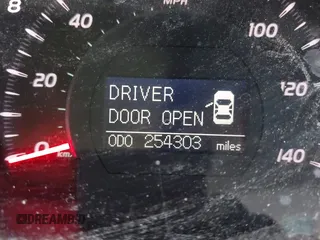 2007 Toyota Camry CE with VIN 4T1BE46KX7U008924, listed as a IAAI auction lot 42171072 with 254,303 mi miles and . Bid and sale history available at DreamBid. Image 7.