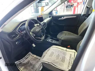 2020 Ford Escape SE с VIN 1FMCU0G60LUB45172, выставлен на аукционе IAAI как лот 42477459 с пробегом 60 040 миль миль и . История ставок и продаж доступна на DreamBid. Изображение 1.