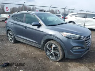 2016 Hyundai Tucson Limited z VIN KM8J3CA29GU202623, wystawiony jako IAAI lot #41892722 z przebiegiem 119 757 mil mil oraz . Historia ofert i sprzedaży dostępna na DreamBid. Obrazek 1.