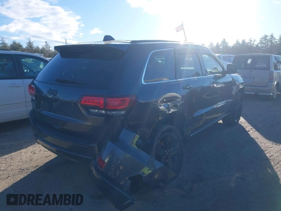2015 Jeep Grand Cherokee Laredo with VIN 1C4RJFAG8FC135253, listed as a IAAI auction lot 41169128 with 110,478 mi miles. Bid and sale history available at carsss.com. Image 4.
