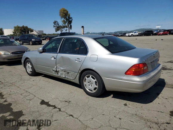 2002 Lexus LS 430 with VIN JTHBN30F820075725, listed as a Copart auction lot 48527905 with 131,832 mi miles and Salvage Title. Bid and sale history available at DreamBid. Image 2.