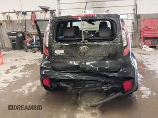 2018 Kia Soul with VIN KNDJN2A27J7893925, listed as a IAAI auction lot 41548667 with 73,592 mi miles. Bid and sale history available at carsss.com. Image 6.