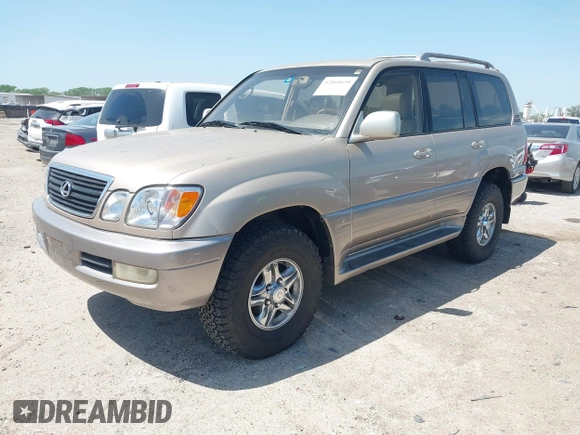 2001 Lexus LX 470 with VIN JTJHT00W613510736, listed as a IAAI auction lot 42005639 with 274,227 mi miles and . Bid and sale history available at carsss.com. Image 17.