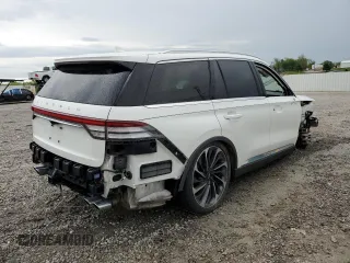 2020 Lincoln Aviator Reserve z VIN 5LM5J7XC0LGL22749, wystawiony jako Copart lot #55477675 z przebiegiem 61 286 mil mil oraz Szkoda całkowita • Salvage title. Historia ofert i sprzedaży dostępna na DreamBid. Obrazek 3.