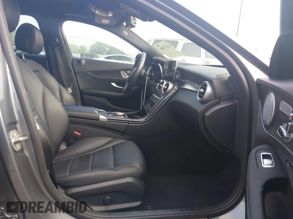 2021 Mercedes-Benz C 300 with VIN W1KWF8EB7MR618067, listed as a IAAI auction lot 42475488 with 47,000 mi miles and . Bid and sale history available at DreamBid. Image 5.