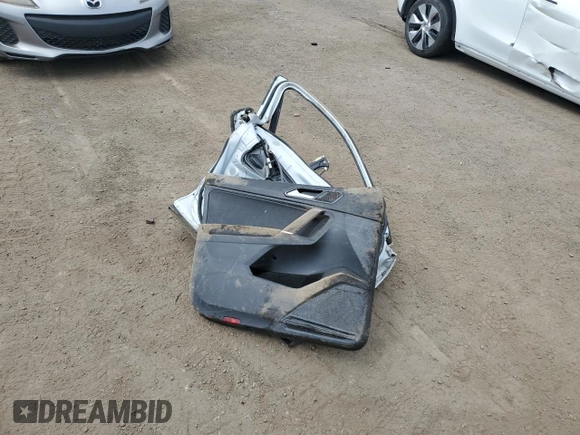 2018 Volkswagen Tiguan SEL z VIN 3VV2B7AXXJM139608, wystawiony jako Copart lot #59742705 z przebiegiem Nie podano mil oraz Szkoda całkowita • Salvage title. Historia ofert i sprzedaży dostępna na DreamBid. Obrazek 12.