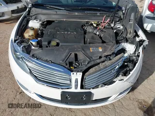 2014 Lincoln MKZ with VIN 3LN6L2GKXER817659, listed as a IAAI auction lot 40896691 with 84,164 mi miles and . Bid and sale history available at DreamBid. Image 10.