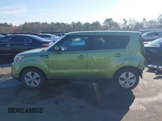 2015 Kia Soul with VIN KNDJN2A25F7807888, listed as a IAAI auction lot 41801637 with 211,511 mi miles. Bid and sale history available at carsss.com. Image 15.