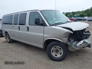 2008 Chevrolet Express Passenger z VIN 1GAHG39K181229113, wystawiony jako IAAI lot #42332361 z przebiegiem 167 018 mil mil oraz . Historia ofert i sprzedaży dostępna na DreamBid. Obrazek 1.