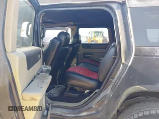 2003 Hummer H2 z VIN 5GRGN23UX3H140510, wystawiony jako IAAI lot #42325527 z przebiegiem 140 010 mil mil oraz . Historia ofert i sprzedaży dostępna na DreamBid. Obrazek 8.