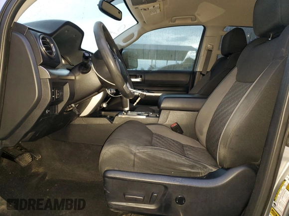2017 Toyota Tundra SR5 z VIN 5TFRW5F19HX216001, wystawiony jako Copart lot #83469664 z przebiegiem 88 905 mil mil oraz Szkoda całkowita • Salvage title. Historia ofert i sprzedaży dostępna na DreamBid. Obrazek 7.