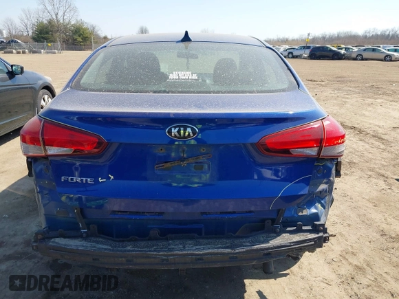 2017 Kia Forte LX with VIN 3KPFK4A71HE050397, listed as a IAAI auction lot 41758261 with 114,488 mi miles. Bid and sale history available at carsss.com. Image 17.