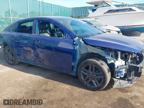 2021 Kia Forte GT-Line с VIN 3KPF34AD6ME268283, выставлен на аукционе IAAI как лот 42240418 с пробегом 77 425 миль миль и . История ставок и продаж доступна на DreamBid. Изображение 6.