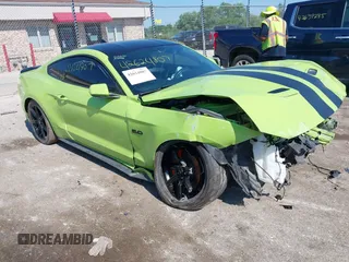 2020 Ford Mustang GT с VIN 1FA6P8CF2L5159040, выставлен на аукционе IAAI как лот 42624807 с пробегом 41 235 миль миль и . История ставок и продаж доступна на DreamBid. Изображение 1.
