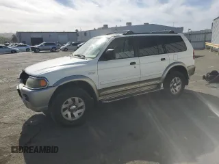 2000 Mitsubishi Montero Sport LS with VIN JA4LS31H4YP020357, listed as a Copart auction lot 75455764 with 166,952 mi miles and Salvage Title. Bid and sale history available at carsss.com. Image 1.