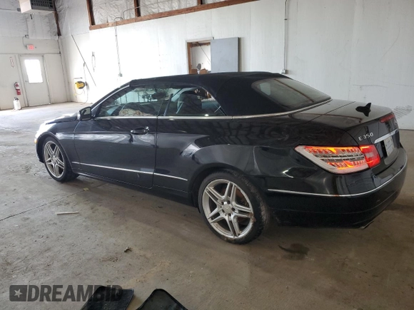 2013 Mercedes-Benz E 350 with VIN WDDKK5KF0DF214786, listed as a Copart auction lot 52063725 with 215,760 mi miles and Salvage title. Bid and sale history available at DreamBid. Image 2.