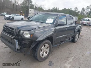 2010 Toyota Tacoma PreRunner with VIN 3TMJU4GN5AM106928, listed as a IAAI auction lot 41730400 with NaN miles. Bid and sale history available at carsss.com. Image 17.