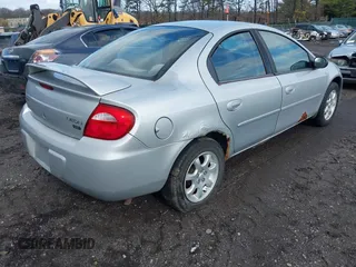 2004 Dodge Neon SXT z VIN 1B3ES56C84D560069, wystawiony jako IAAI lot #41988701 z przebiegiem Nie podano mil oraz . Historia ofert i sprzedaży dostępna na DreamBid. Obrazek 4.