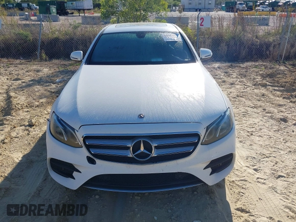 2018 Mercedes-Benz E-Class E 300 with VIN WDDZF4JB4JA309016, listed as a IAAI auction lot 41847991 with 119,529 mi miles. Bid and sale history available at carsss.com. Image 12.