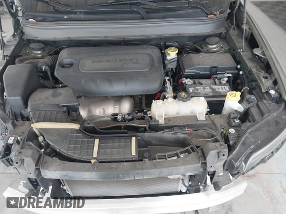 2021 Jeep Cherokee Altitude with VIN 1C4PJLLB5MD203569, listed as a IAAI auction lot 42559737 with 53,961 mi miles and . Bid and sale history available at DreamBid. Image 10.