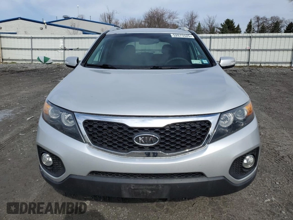 2012 Kia Sorento LX with VIN 5XYKT3A61CG301346, listed as a Copart auction lot 52675525 with 125,621 mi miles and Clean Title. Bid and sale history available at DreamBid. Image 5.