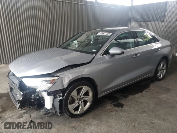 2024 Audi A3 Premium z VIN WAUAUDGY2RA127557, wystawiony jako Copart lot #58738645 z przebiegiem 18 581 mil mil oraz Tytuł czysty. Historia ofert i sprzedaży dostępna na DreamBid. Obrazek 1.