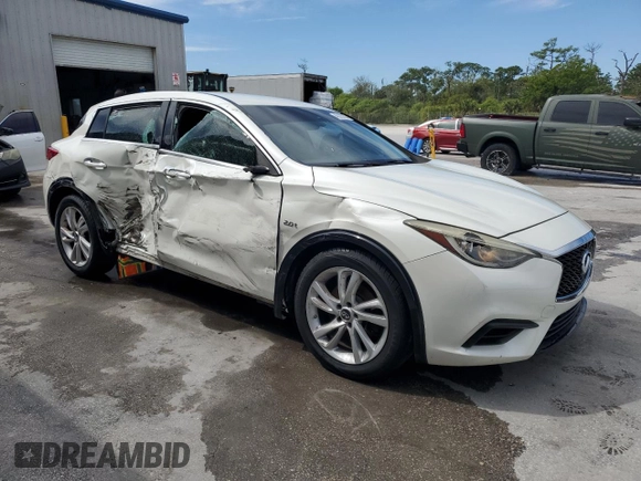 2017 Infiniti QX30 z VIN SJKCH5CP7HA037478, wystawiony jako Copart lot #48226955 z przebiegiem 104 963 mil mil oraz Szkoda całkowita • Salvage title. Historia ofert i sprzedaży dostępna na DreamBid. Obrazek 4.