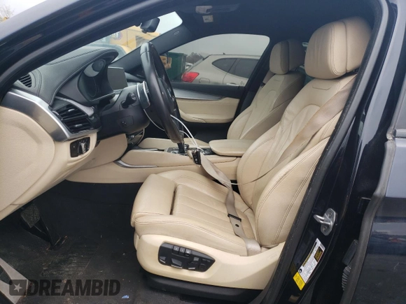 2019 BMW X6 sDrive35i z VIN 5UXKU0C51K0G92987, wystawiony jako Copart lot #79881064 z przebiegiem 136 577 mil mil oraz Czysty tytuł • Clean title. Historia ofert i sprzedaży dostępna na DreamBid. Obrazek 7.