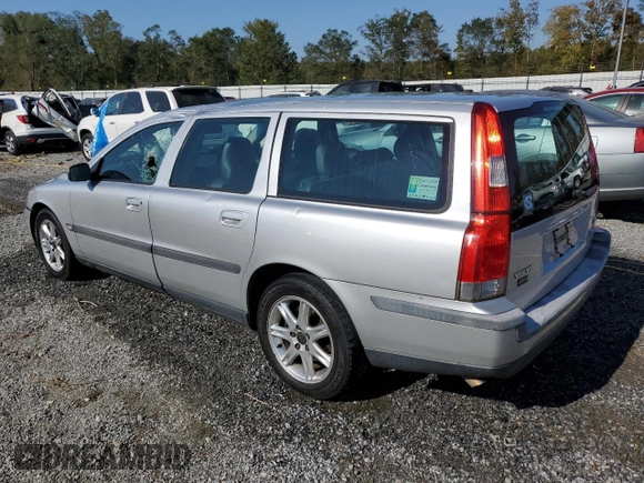 2004 Volvo V70 with VIN YV1SW59V542426810, listed as a Copart auction lot 74521824 with 156,728 mi miles and Salvage Title. Bid and sale history available at carsss.com. Image 2.