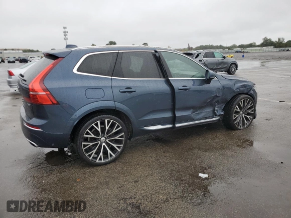 2020 Volvo XC60 Inscription with VIN YV4A22RL1L1576909, listed as a Copart auction lot 67352813 with 39,706 mi miles and Non repairable. Bid and sale history available at DreamBid. Image 3.