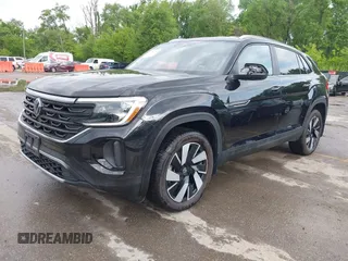 2024 Volkswagen Atlas SE с VIN 1V2HE2CA9RC258354, выставлен на аукционе IAAI как лот 42164703 с пробегом 2 470 миль миль и . История ставок и продаж доступна на DreamBid. Изображение 18.