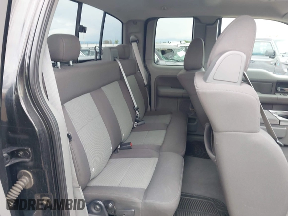 2004 Ford F-150 XLT with VIN 1FTPX14534NC35104, listed as a IAAI auction lot 42187403 with 243,989 mi miles and . Bid and sale history available at carsss.com. Image 8.
