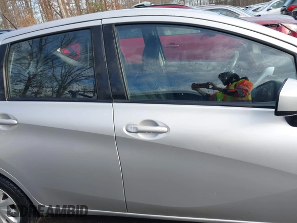 2016 Nissan Note S Plus with VIN 3N1CE2CP1GL397138, listed as a IAAI auction lot 41473397 with 87,728 mi miles and . Bid and sale history available at DreamBid. Image 13.