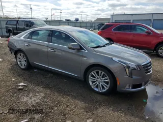 2018 Cadillac XTS Luxury z VIN 2G61M5S33J9146822, wystawiony jako Copart lot #51301925 z przebiegiem 157 946 mil mil oraz Szkoda całkowita • Salvage title. Historia ofert i sprzedaży dostępna na DreamBid. Obrazek 4.
