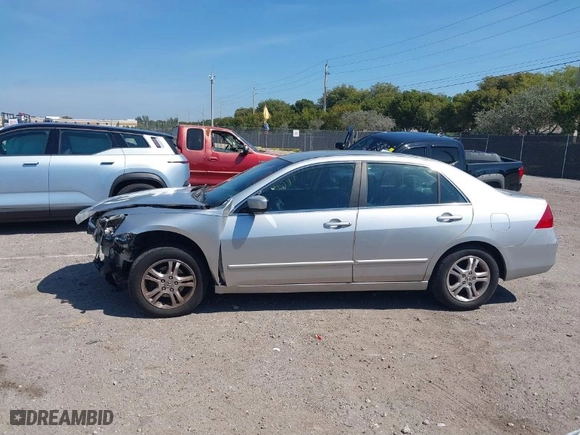 2006 Honda Accord Sdn LX SE with VIN 1HGCM563X6A170287, listed as a IAAI auction lot 41894748 with 247,077 mi miles. Bid and sale history available at carsss.com. Image 14.