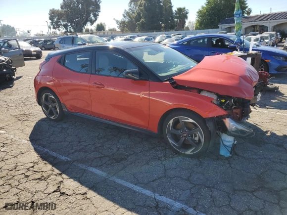2019 Hyundai Veloster Turbo R-Spec with VIN KMHTH6AB1KU020063, listed as a Copart auction lot 42607993 with 21,712 mi miles. Bid and sale history available at carsss.com. Image 4.