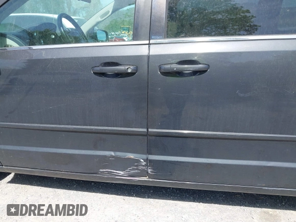 2011 Dodge Grand Caravan Crew with VIN 2D4RN5DG1BR790613, listed as a IAAI auction lot 42106380 with 188,528 mi miles and . Bid and sale history available at DreamBid. Image 14.