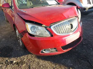 2014 Buick Verano Group z VIN 1G4PS5SK1E4178404, wystawiony jako IAAI lot #41200251 z przebiegiem 115 444 mil mil oraz . Historia ofert i sprzedaży dostępna na DreamBid. Obrazek 6.