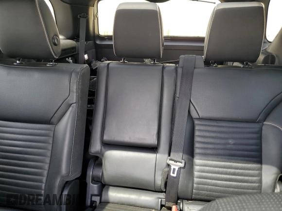 2018 Land Rover Discovery HSE Luxury with VIN SALRT2RV3JA072873, listed as a Copart auction lot 59474184 with 103,783 mi miles and Salvage Title. Bid and sale history available at carsss.com. Image 10.