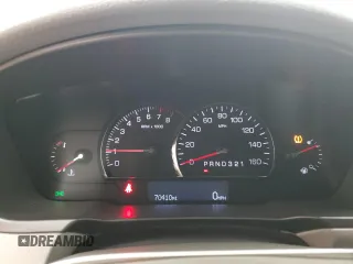 2009 Cadillac DTS 1SC z VIN 1G6KD57YX9U133637, wystawiony jako Copart lot #69585434 z przebiegiem 70 410 mil mil oraz Czysty tytuł • Clean title. Historia ofert i sprzedaży dostępna na DreamBid. Obrazek 9.
