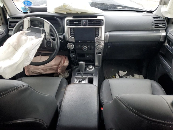2024 Toyota 4Runner SR5 Premium with VIN JTENU5JR5R6221832, listed as a Copart auction lot 49089625 with 22,929 mi miles and Salvage Title. Bid and sale history available at carsss.com. Image 8.