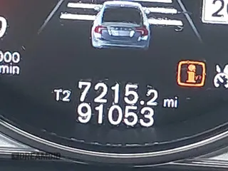 2016 Volvo S60 T5 Drive-E Premier with VIN YV126MFK5G2405660, listed as a IAAI auction lot 41716920 with 91,053 mi miles. Bid and sale history available at carsss.com. Image 15.